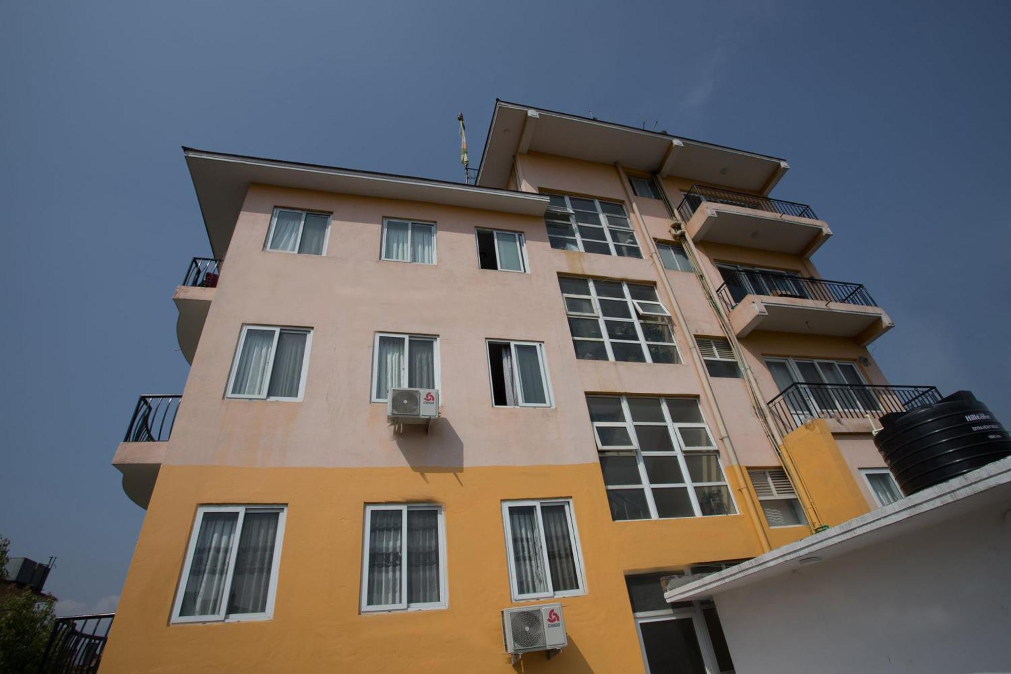 קטמנדו Oyo 135 Lost Garden Apartment And Guest House מראה חיצוני תמונה